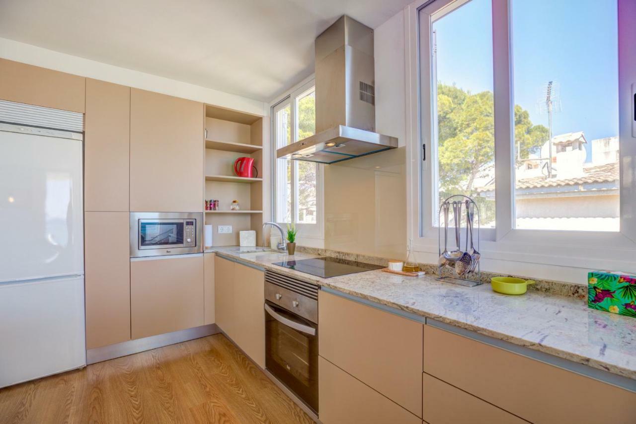 Beachfront Apartment Sivella By Sealand Villas 포엔샤 항구 외부 사진